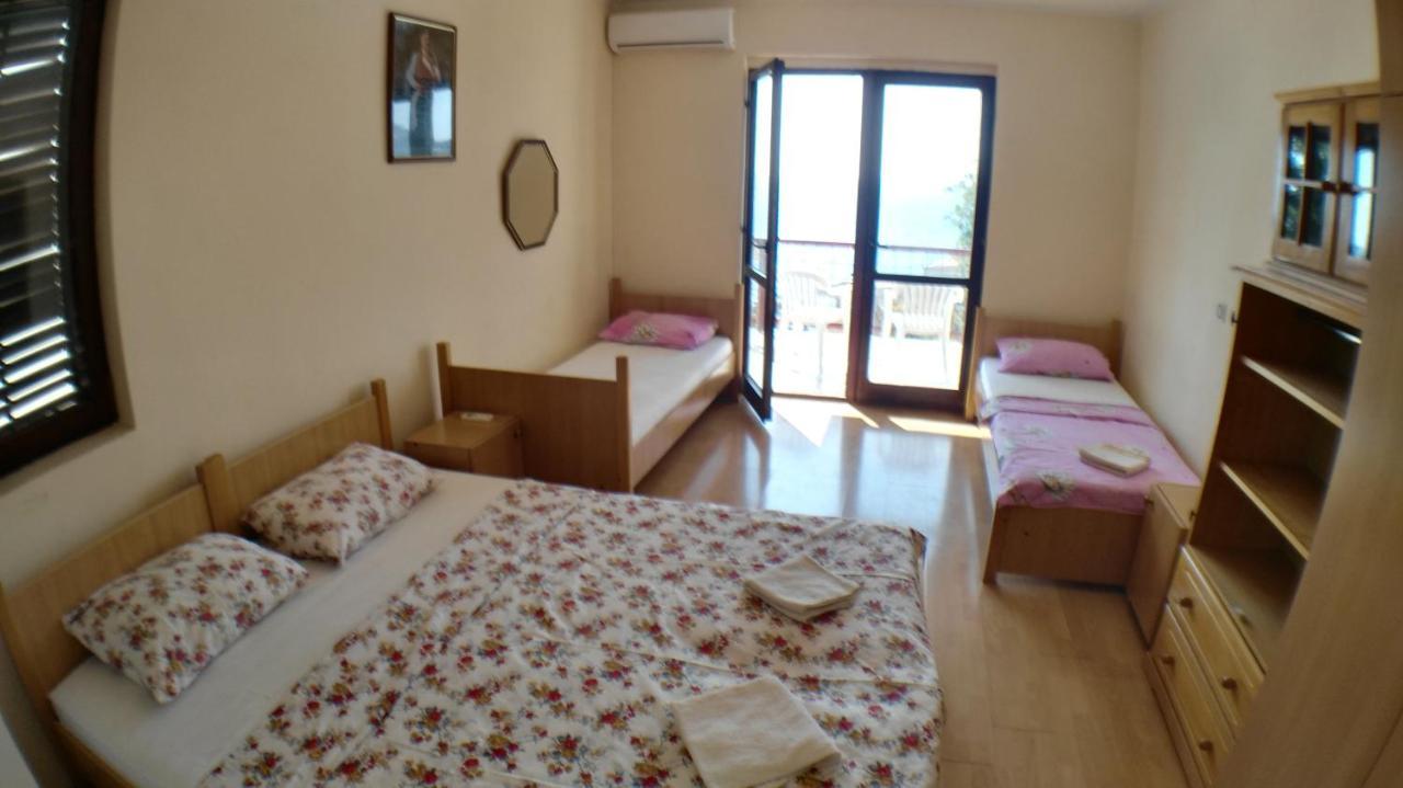 Guesthouse Obala Sutomore Exterior foto